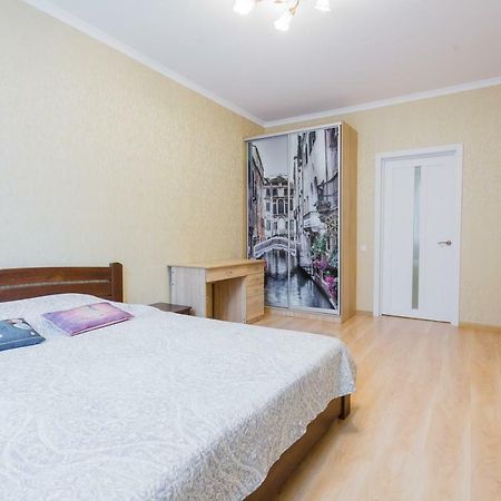 Business Class Apartment At Lomonosova Kiev Bagian luar foto