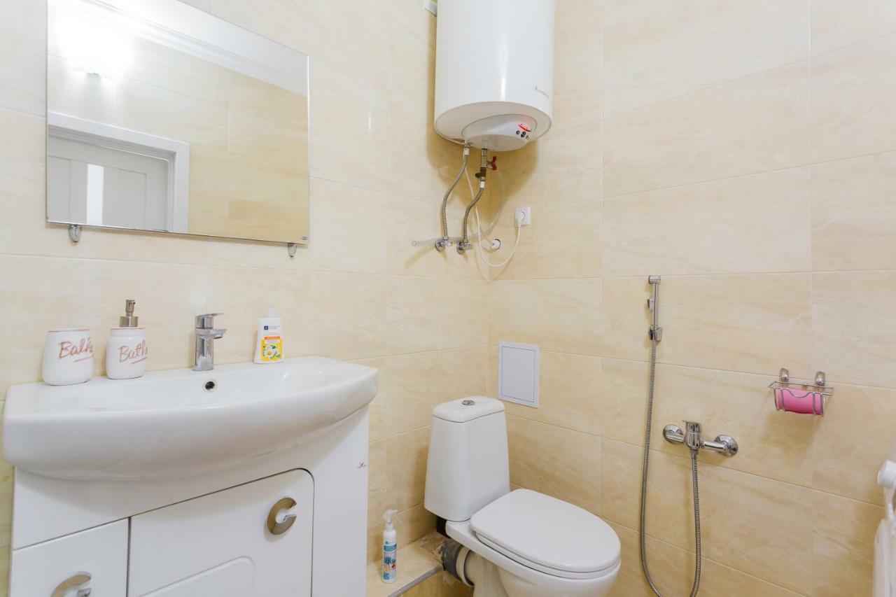 Business Class Apartment At Lomonosova Kiev Bagian luar foto