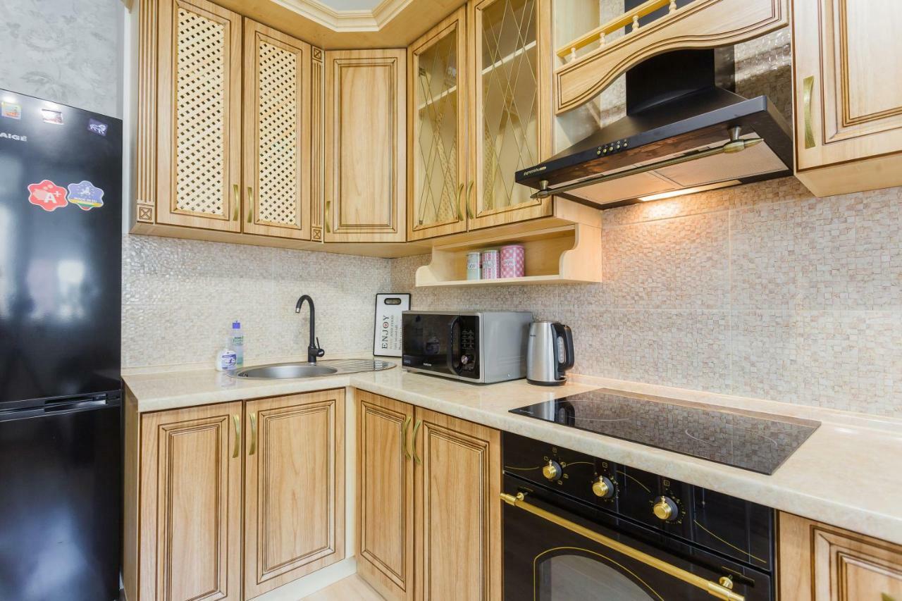 Business Class Apartment At Lomonosova Kiev Bagian luar foto