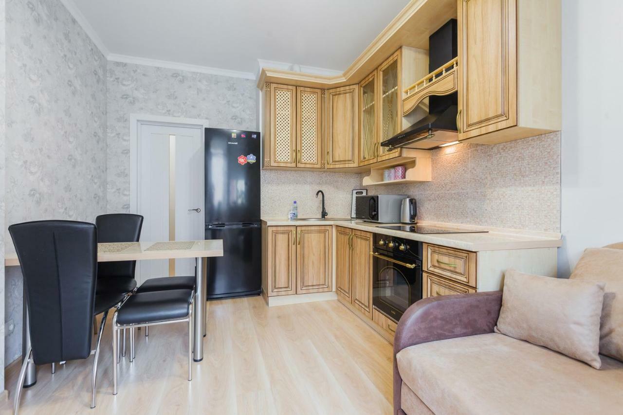 Business Class Apartment At Lomonosova Kiev Bagian luar foto