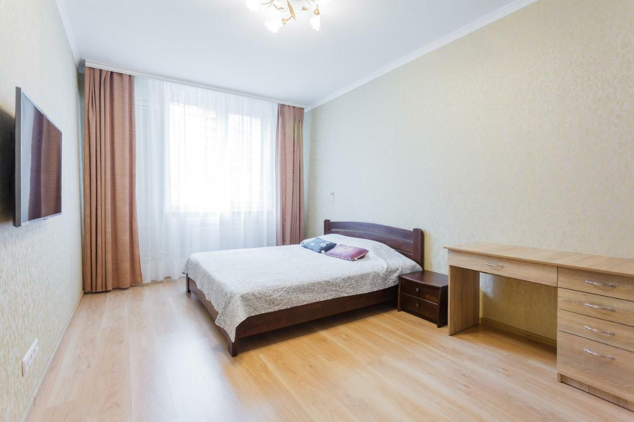 Business Class Apartment At Lomonosova Kiev Bagian luar foto